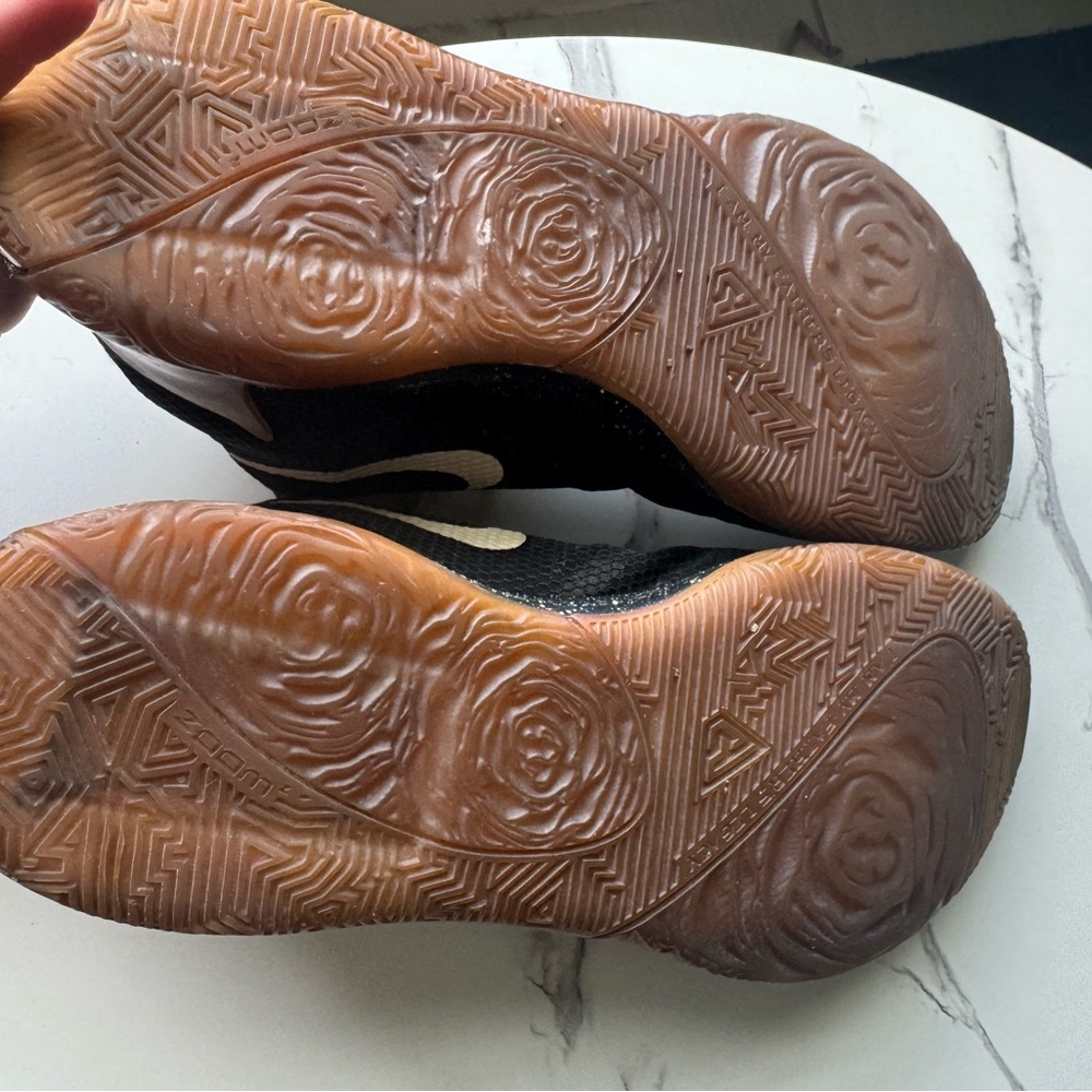 Nike Men 15 High Top Athletic Sneakers - Picture 6 of 12